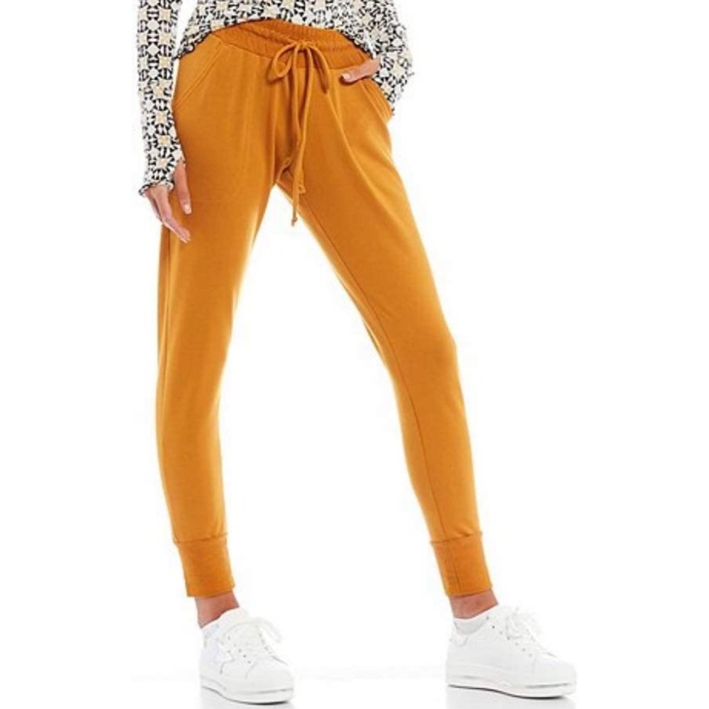 LIKE NEW! Skinny Jogger Pants Mustard